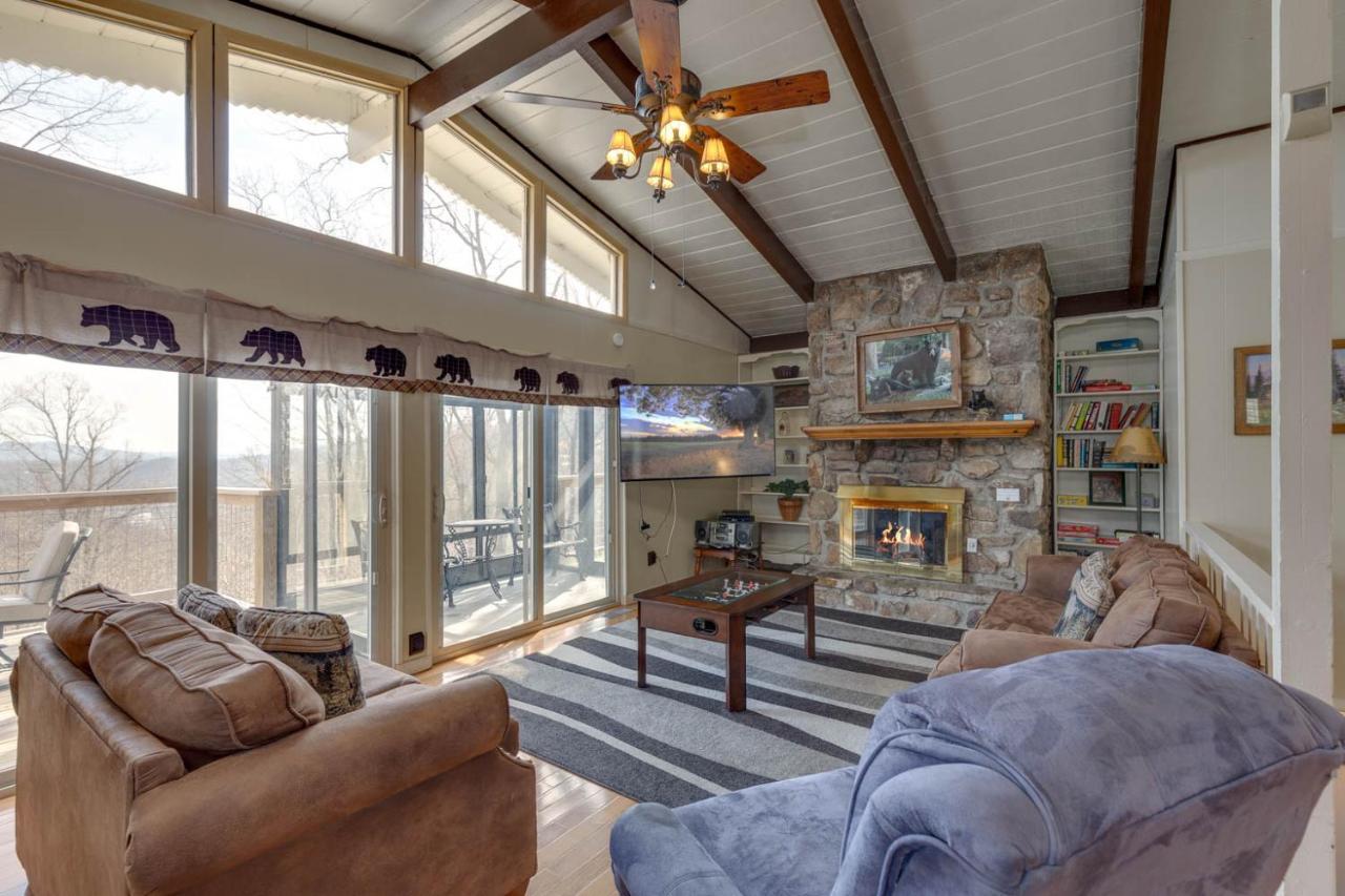 Bear View Chalet, 3 Bedroom, Pool, Pets, Arcades, Wifi, Hot Tub, Sleeps 12 Гетлинбург Екстериор снимка