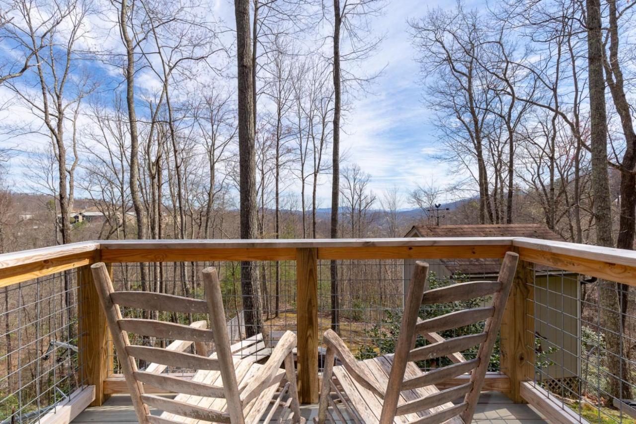 Bear View Chalet, 3 Bedroom, Pool, Pets, Arcades, Wifi, Hot Tub, Sleeps 12 Гетлинбург Екстериор снимка